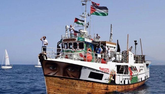 Küresel Kararlılık Filosu'ndan Gazzelilere, "Geç geliyoruz ama asla pes etmeyeceğiz" mesajı