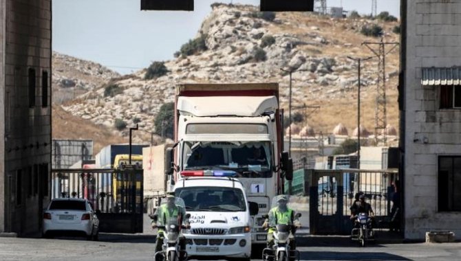 UNRWA: Mısır ve Ürdün'deki depolarımız dolu, Gazze için 6 bin tır yüklemeye hazır
