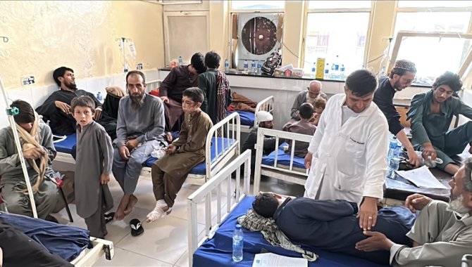 Kızılhaç, depremin vurduğu Afganistan'ın acil yardıma ihtiyaç duyduğunu açıkladı