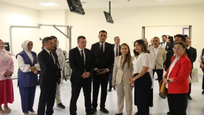 Kamu Hastaneleri Genel Müdürü Usta, Eskişehir Şehir Hastanesini ziyaret etti