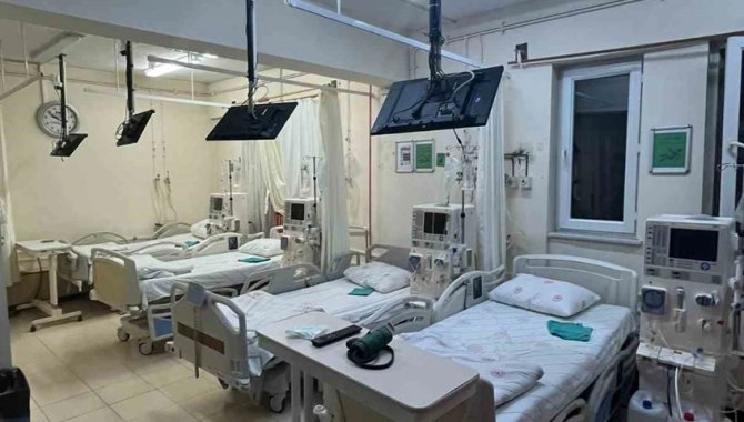 Çifteler Devlet Hastanesine 6 yeni hemodiyaliz cihazı kazandırıldı