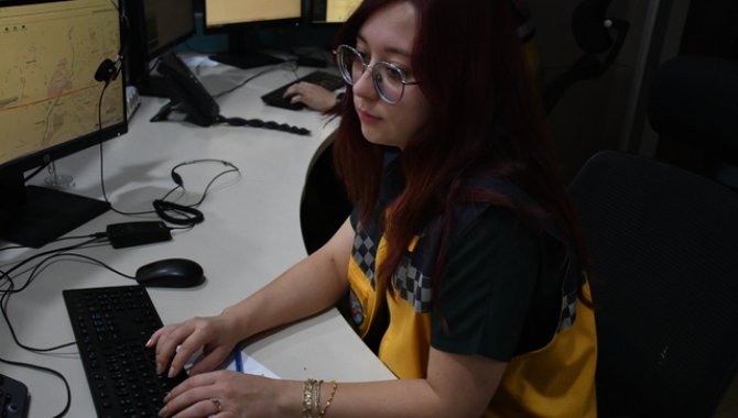 Düzce'de 112 hekimi, rahatsızlanan hastanın yakınlarını telefondan yönlendirerek ilk müdahaleyi yaptırdı