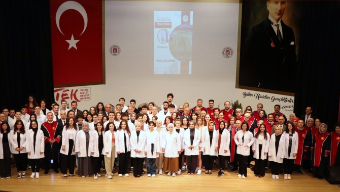 Amasya'da "Beyaz Önlük Giyme Töreni" yapıldı