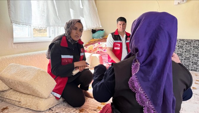 Siirt'te 112'yi 6 ayda yaklaşık 3 bin kez gereksiz arayan kadına psikososyal destek