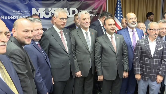 Sağlık Bakanı Memişoğlu, New York'ta MÜSİAD resepsiyonunda konuştu: