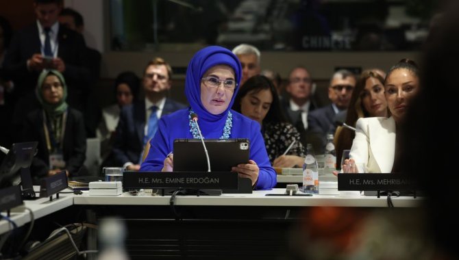 Emine Erdoğan, BM'de Bulaşıcı Olmayan Hastalıklar 4. Yüksek Düzeyli Toplantısının yan etkinliğinde konuştu: