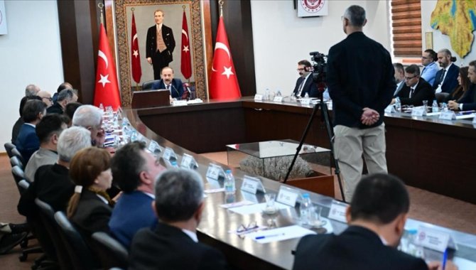 Isparta'da bağımlılıkla mücadele toplantısı yapıldı