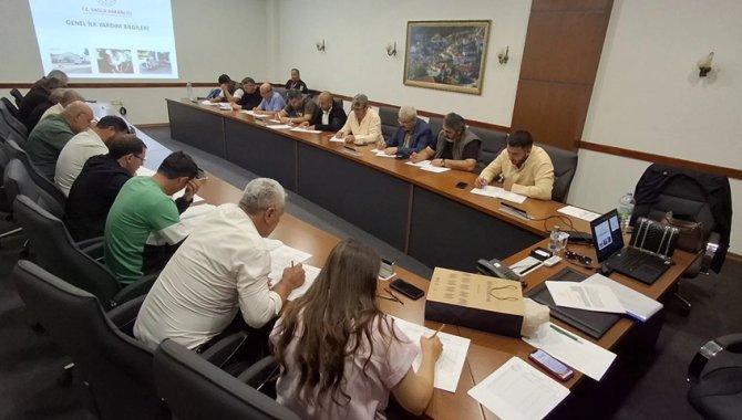 Beypazarı'nda muhtarlara ilk yardım eğitimi verildi