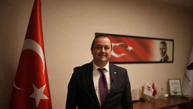 İşitme engelliler, yaşamın her alanında daha fazla tercümana ihtiyaç duyuyor