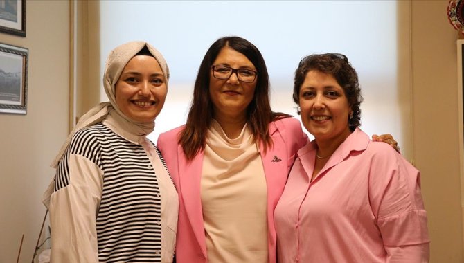 Erken teşhisle yendiği kansere karşı diğer kadınlara destek oluyor