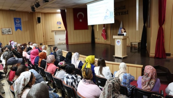 Mersin'de "Anne Sütüyle Besle Sevgiyle Büyüt Projesi" başladı