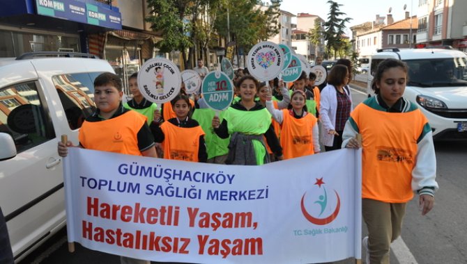 Gümüşhacıköy'de öğrenciler sağlık için adım attı