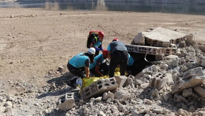 Batman'da 206 personelin katılımıyla "UMKE 30. Bölge Tatbikatı" yapıldı