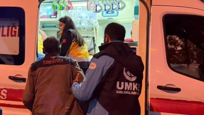 Kars'ta yaylada mahsur kalan hastayı UMKE ekipleri kurtardı