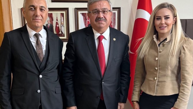 Hekimsen doktorlara yönelik yasal düzenleme talebiyle ziyaretlerde bulundu