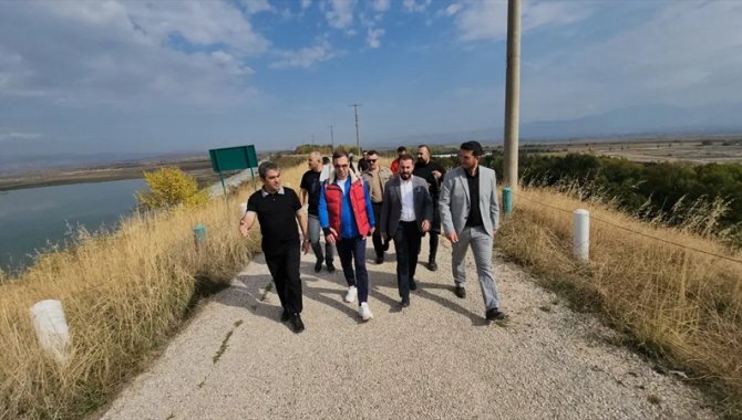 Suluova'da "19 Ekim Muhtarlar Günü" dolayısıyla doğada sağlık yürüyüşü yapıldı