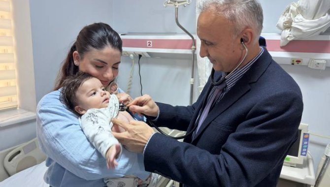 Mustafa Kayra bebek, minik kalbinde açılan "tünel"le rahat nefese kavuştu