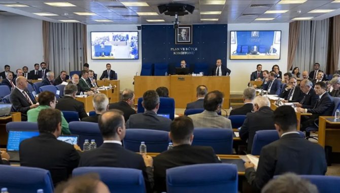 Vergiye yönelik düzenlemeleri de içeren kanun teklifi, Plan ve Bütçe Komisyonunda kabul edildi (2)