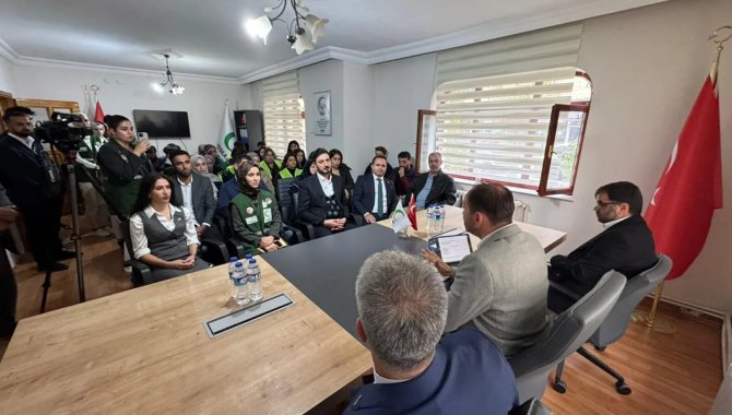 Yeşilay Genel Başkanı Dinç, Muş'ta üniversite öğrencileriyle buluştu: