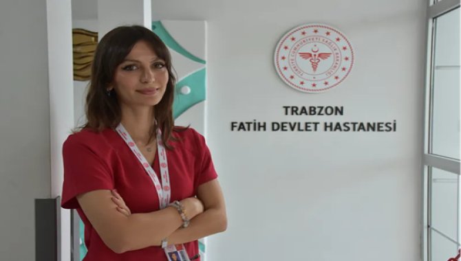 Kanseri yenen Trabzonlu hemşire görevine dönebilmenin sevincini yaşıyor