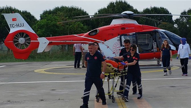 Van'da kalp rahatsızlığı yaşayan hasta, ambulans helikopterle hastaneye nakledildi