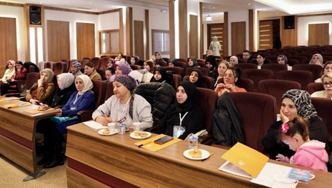 Samsun'da Aile Akademisi Programı ile aile içi ilişkilerin güçlendirilmesi hedefleniyor