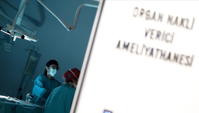 Türkiye'de 32 bin 936 kişi organ nakli olmayı bekliyor