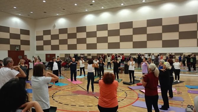 Tazelenme Üniversitesi 6 yılda 60 yaş üzeri 125 mezun verdi