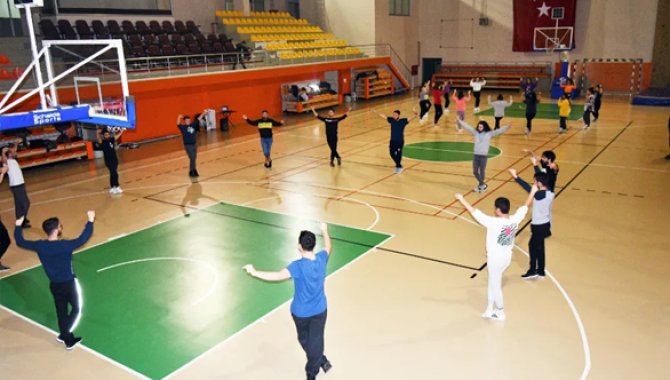 Tekirdağ NKÜ'de ücretsiz sportif kurslar devam ediyor