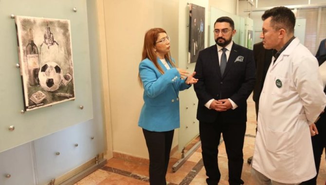 Eskişehir'de "Bağımlılık Temalı Karikatür Sergisi" açıldı