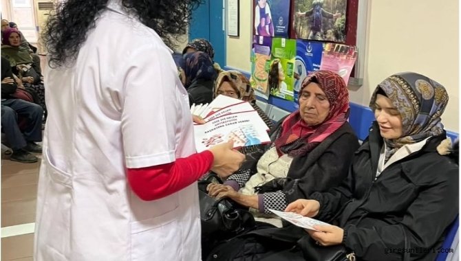Giresun'da vatandaşlar akılcı ilaç kullanımı konusunda bilgilendirildi