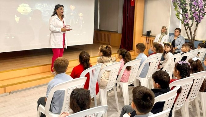 Gelibolu'da öğrencilere ağız ve diş sağlığı eğitimi verildi