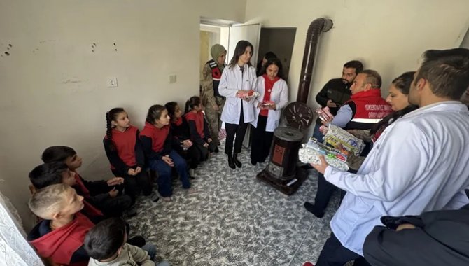 Hakkari'de kamu kurumları kırsalda yaşayanlar için tek yürek oldu