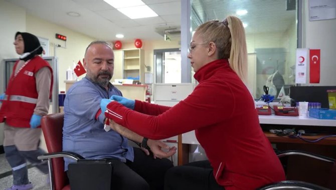 Kök hücre bağışçısı öğretmen nakil bekleyen çocuğa umut oldu