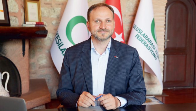 Yeşilay Genel Başkanı Dinç'ten, dijital bağımlılıklara karşı ortak sorumluluk çağrısı