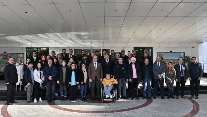 KTÜ Rektörü Prof. Dr. Çuvalcı, engelli personel ve öğrencilerle bir araya geldi