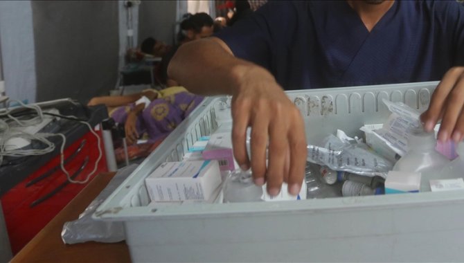 Gazze'de hastalar ilaç beklerken İsrail ticari ürünlerle kuşatmayı aldatıcı bir vitrin kuruyor