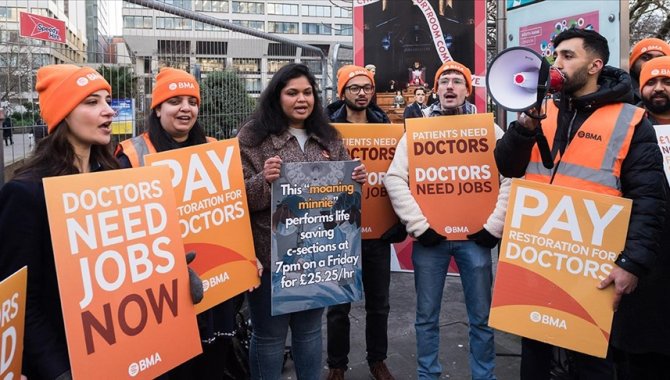 İngiltere'de pratisyen hekimler 5 günlük grev başlattı