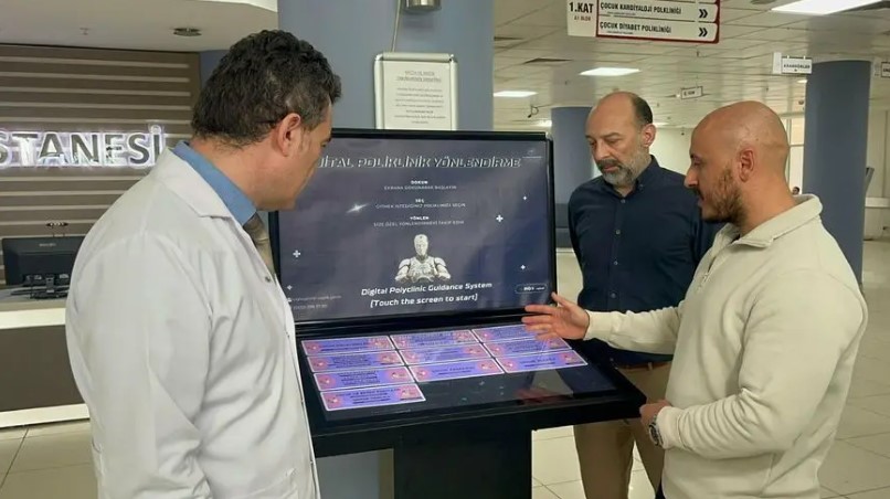 İzmir’de hastaneye yapay zekâlı dijital danışma sistemi: Engelleri kaldıran çözüm