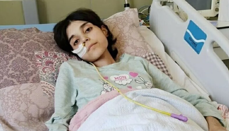 İzmir’de 17 Yaşındaki Ünzile Naz, Hayata Tutunmak İçin Destek Bekliyor