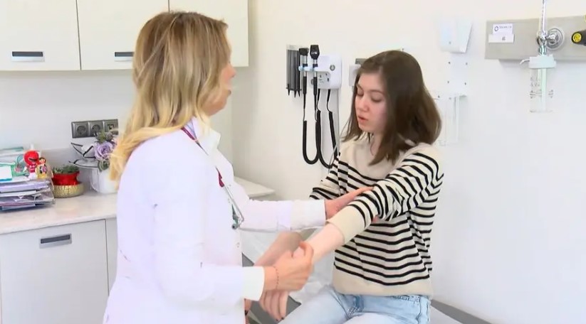 Nadir Görülen TRAPS Hastalığı 17 Yaşındaki Gence Tanı Konulunca Ortaya Çıktı
