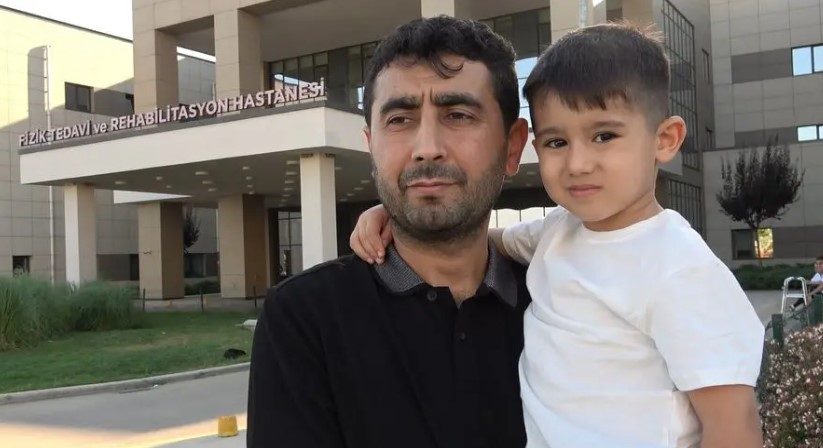 Hekim Baba Kendi Evladına Şifa Arıyor: DMD Hastası Rahmi Kerem İçin Zamanla Yarış!