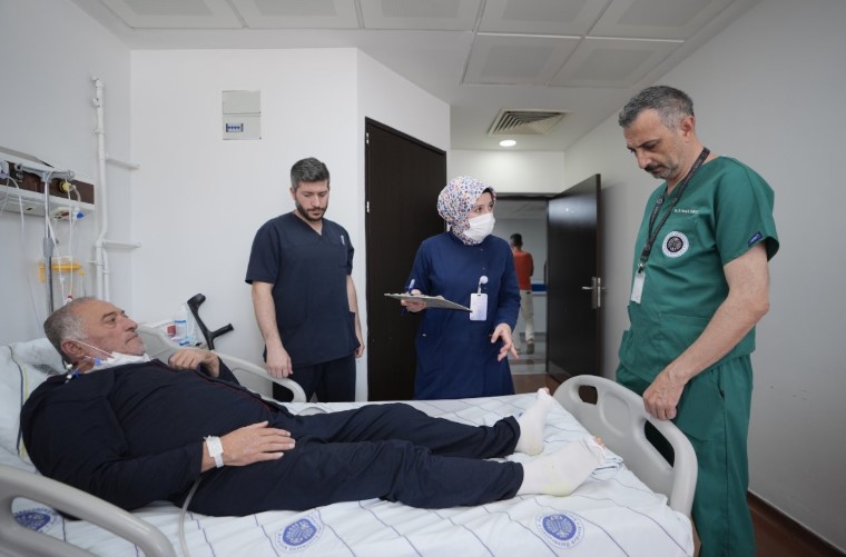 17 Yıl Sonra Gelen Güzel Haber: 8 Kez Reddedilen Hastaya 9'uncu Çağrıda Nakil Yapıldı