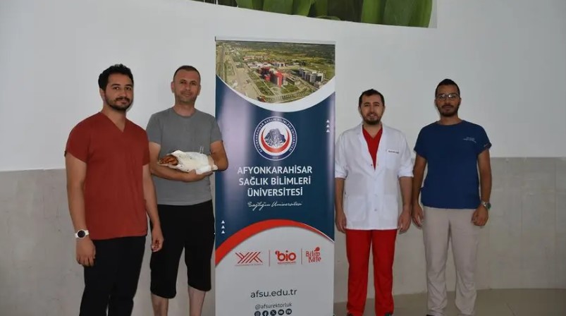 Afyonkarahisar’da Kopma Noktasına Gelen Bilek 12 Saatlik Ameliyatla Kurtarıldı