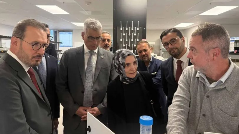 Sağlık Bakanı Memişoğlu'ndan ABD'de Biyoteknoloji Çıkarması: Hermes Biosciences'a Ziyaret