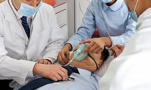 'Ambulansta yedek oksijen tüpü yok' iddiası
