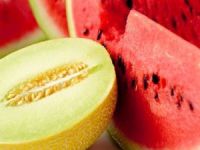 Yaz meyvesi tüketimi sıvı kaybını önlüyor