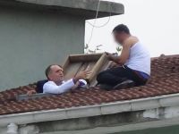 Bursa'da hastane çatısında intihar pazarlığı!