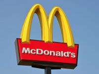 McDonald’s davayı kaybetti: Hamburgerlerin içindeki 'et' hayvansal yağ hamuru ve amonyaktan oluşuyor
