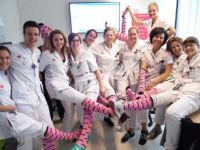 Doktorlarda pembe çorap akımı: Alayına isyan, hepimiz arkadaşız!